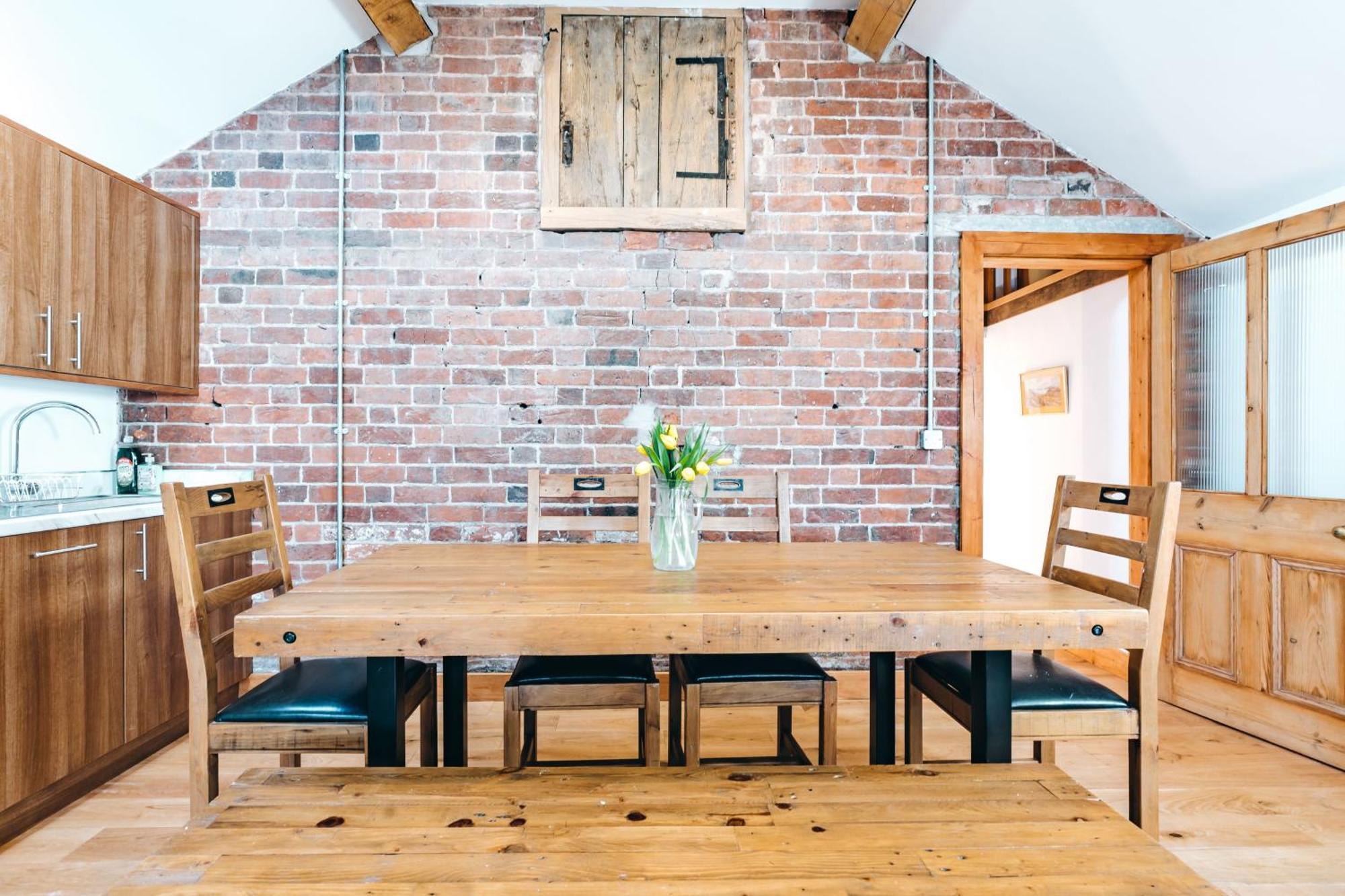Ryton Grange Church Barn Sleeps 5 Shrewsbury Ngoại thất bức ảnh
